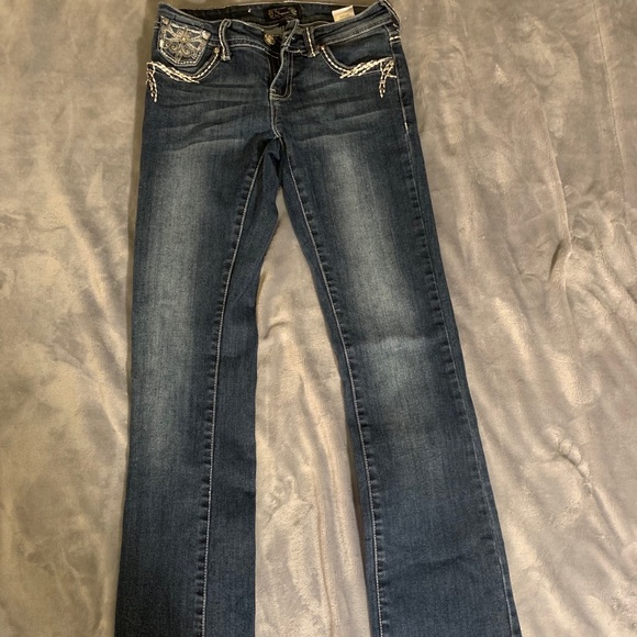 Shyanne Jeans - Picture 2 of 3